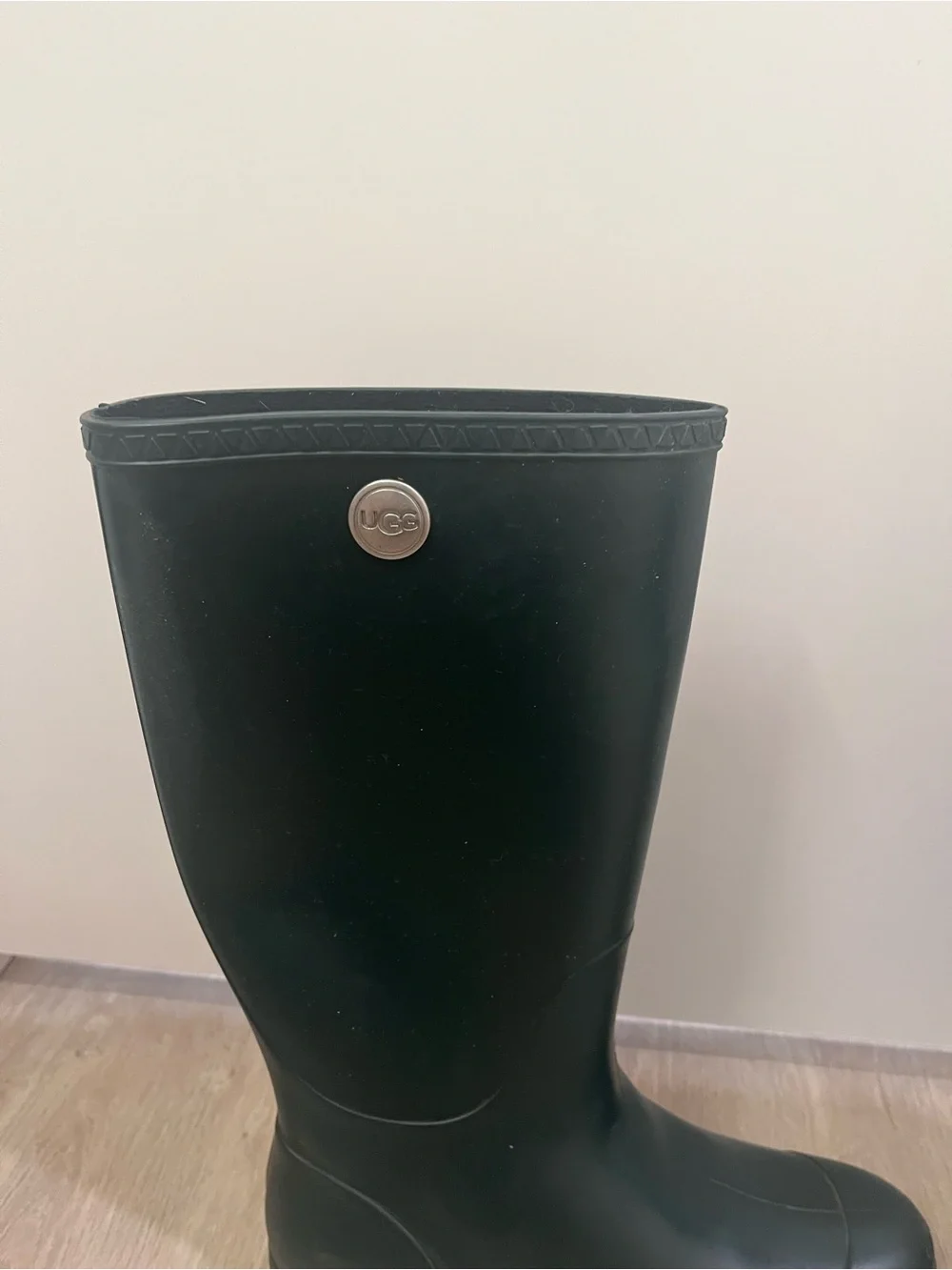 UGG Tall Dark Green Rubber Rain Boots - Size 7